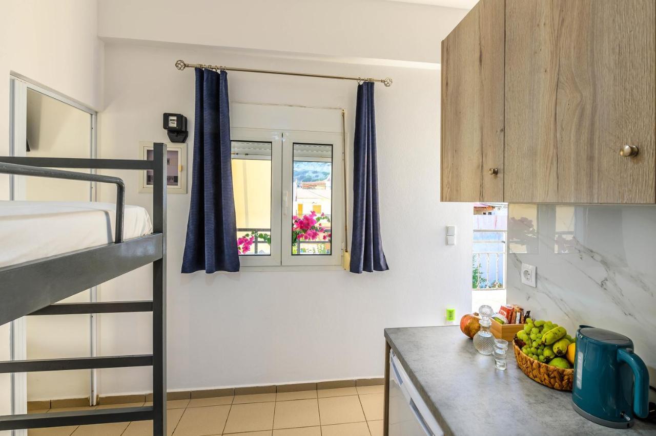Soso'S Apartments -Vacations Next To The Beach Psari Forada Buitenkant foto
